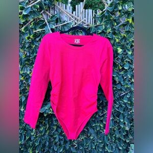 ▪️ 4/$25- OQQ Ruby Red Scoopneck Long Sleeve Bodysuit